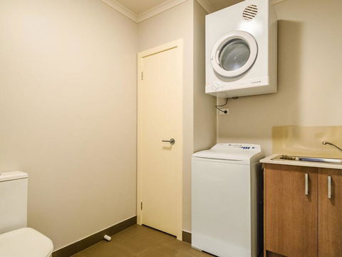 Redwood Oasis - Hotel WA 1