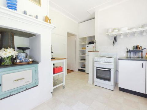 Redwood Cottage Burradoo Getaway Southern Highlands 4pm Check Out Sunday - Hotel WA 4