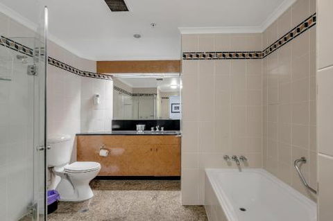DREAM HARBOUR VIEW 2 BRM / GYM POOL & PARKING - Hotel WA 5