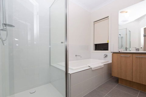 Resortstyle 4BR House With Parking@werribee - Hotel WA 1