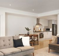 Sleek  Spacious Flat - Hotel WA