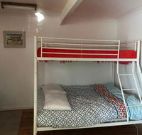 BOMBORA at MOLLYMOOK - Hotel WA