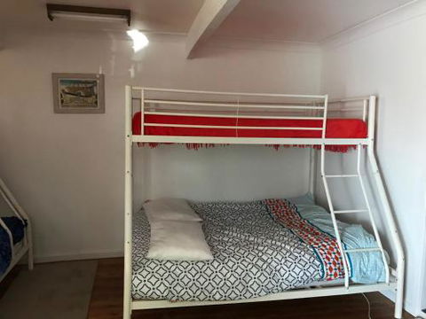 BOMBORA At MOLLYMOOK - Hotel WA 0