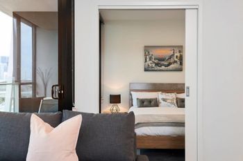 Panoramic Melbourne Views From Stylish Apartment - Hotel WA 6