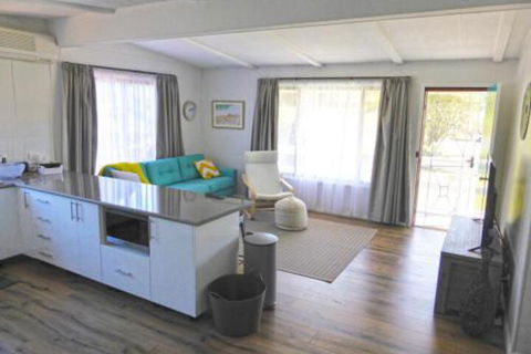 The Relax Shack At Culburra Beach Sleeps 7 - Hotel WA 3