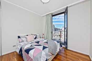 Deluxe Sydney Central Penthouse With Pool & Gym - Hotel WA 6