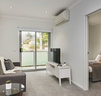 Bright  Updated 1 Bedroom Apartment - Hotel WA