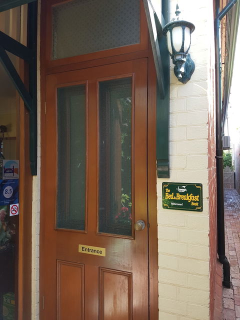 Water Bay Villa Bed And Breakfast - Hotel WA 2
