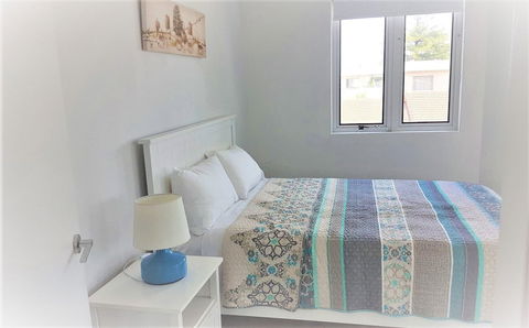 Emerald Surfers - Hotel WA 6