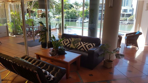 Emerald Surfers - Hotel WA 1