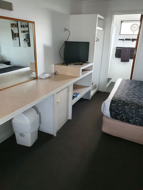 Budget On The Lake - Hotel WA 5