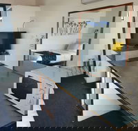 Budget on the Lake - Hotel WA