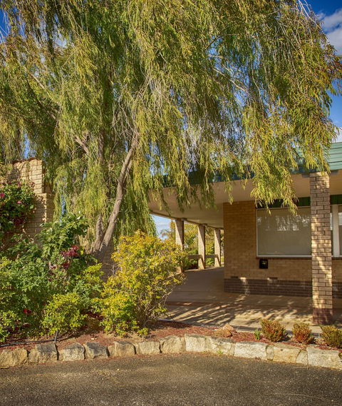 Hi Way Eight Motor Inn - Hotel WA 1