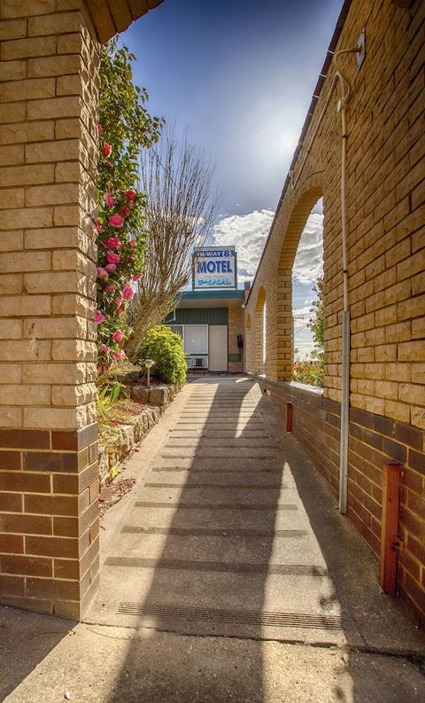 Hi Way Eight Motor Inn - Hotel WA 2