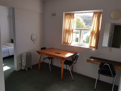 The Menai Hotel Motel - Hotel WA 3