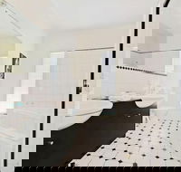 Wine and Roses BB - Hotel WA