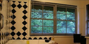 Tudor Cottages Mt Dandenong - Hotel WA 5