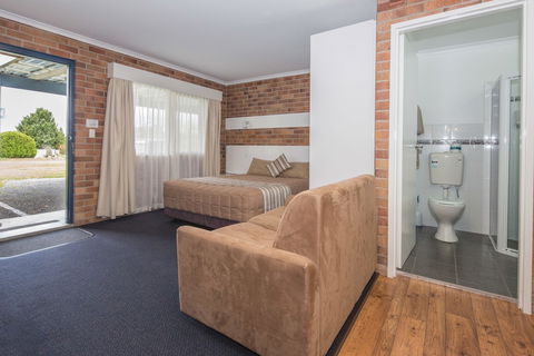 Tally Ho Motor Inn - Hotel WA 3