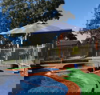 Golden Reef Motor Inn - Hotel WA