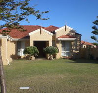 Port Bouvard Beach Holiday Home Mandurah - Hotel WA