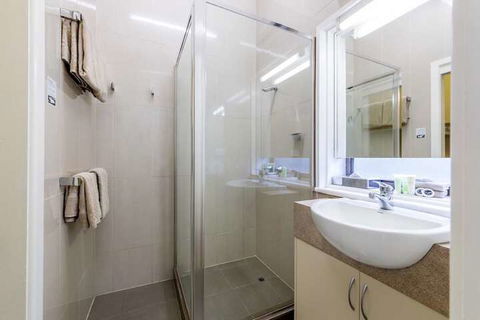Melbourne's Princes Park Motor Inn - Hotel WA 3