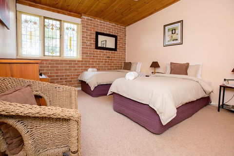 Bluebush Estate - Hotel WA 7