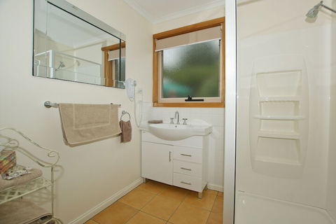 Sherwood View Accommodation - Hotel WA 7