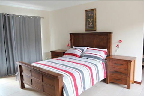 Avocados Accommodation - Hotel WA 4