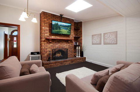 Historic Central Cottage In Warrnambool - Hotel WA 4