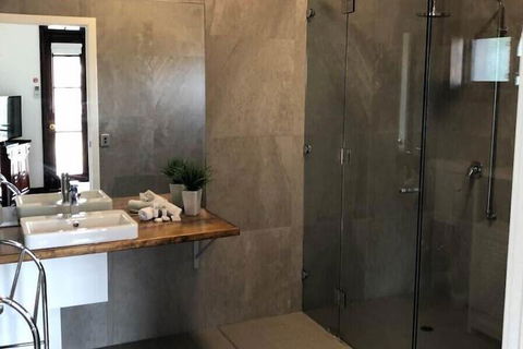 Fairway Manor Accommodation - Hotel WA 4