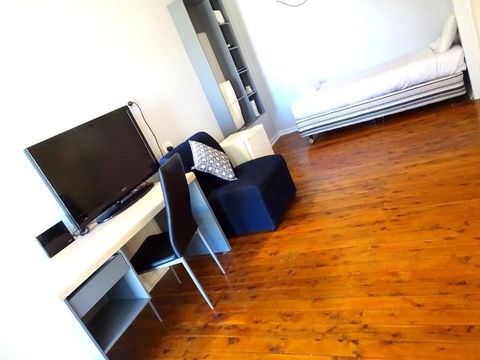 Mercury Motor Inn - Hotel WA 3