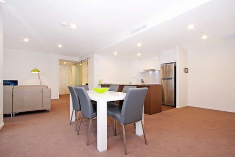Accommodate Canberra - IQ - Braddon - Hotel WA 6