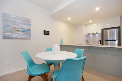 Accommodate Canberra - IQ - Braddon - Hotel WA 4