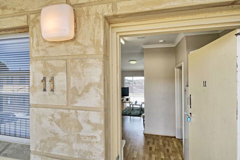 Acacia Holiday Or Business Stay Accommodation - Hotel WA 1