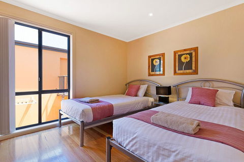 Snug Cove Villas - Hotel WA 4