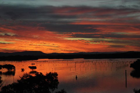 CHILL OUT LAKESIDE At FORSTER - Hotel WA 6