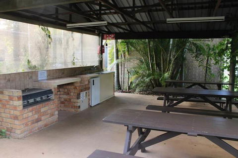Huntsville Caravan Park - Hotel WA 6