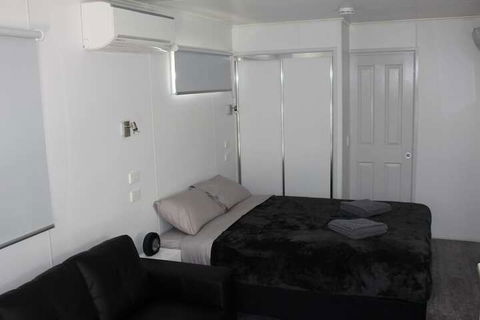 Huntsville Caravan Park - Hotel WA 5