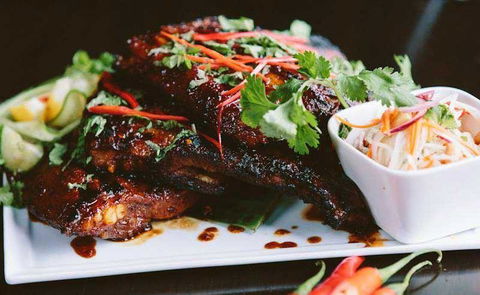 Eat Thai - Hotel WA 11