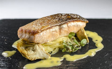 Garden Court Restaurant - Hotel WA 18