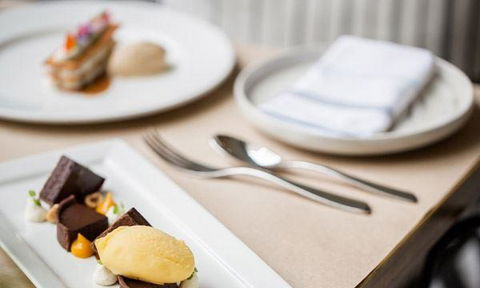 Garden Court Restaurant - Hotel WA 3