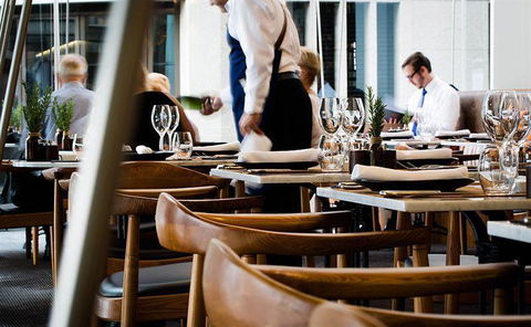 Q Dining - Hotel WA 10