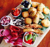 Off The Boat Pizzeria - Hotel WA