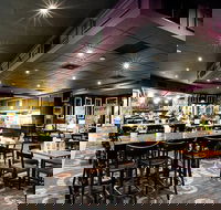 Skyways Hotel Bistro - Hotel WA