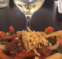 Emerald Thai Restaurant - Hotel WA