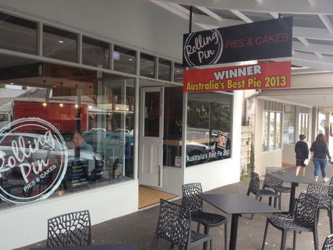 Rolling Pin Pies And Cakes - Hotel WA 0