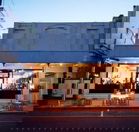 Thousand Pound Wine Bar  Store - Hotel WA