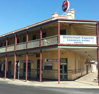 Farmers Arms Hotel