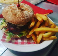Upper Murray Pizza  Cinema - Hotel WA