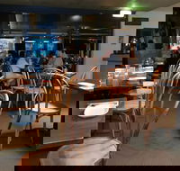 Cinque E Mezzo Pizza - Hotel WA